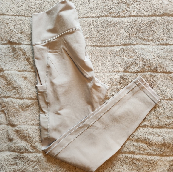 Excellent condition fabletic leggings - Picture 10 of 10